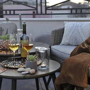 Merla Luxury Split