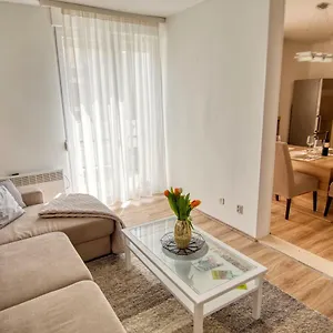 Luxury Nuneni Apartment