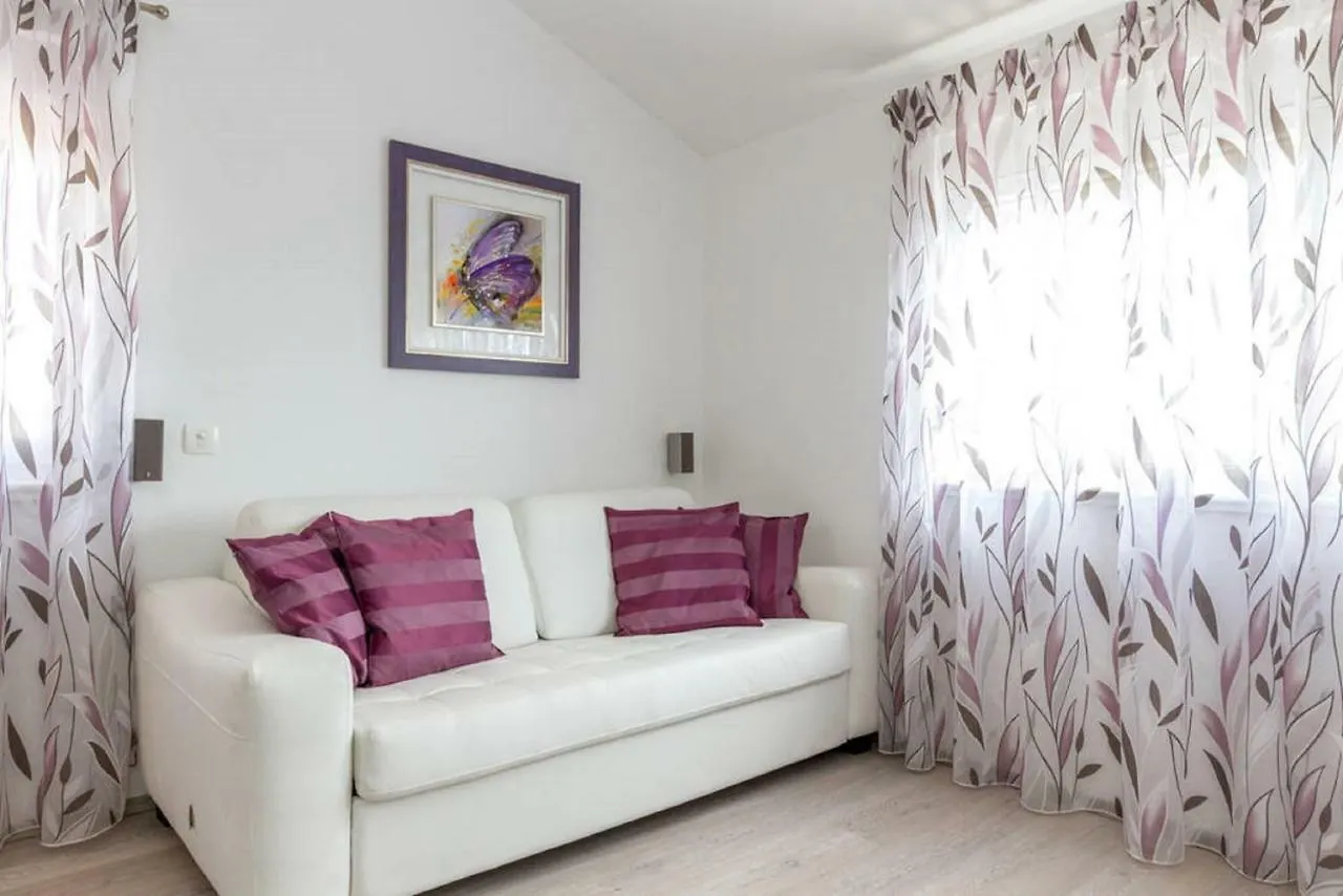 Apartment Nika Split 0*,