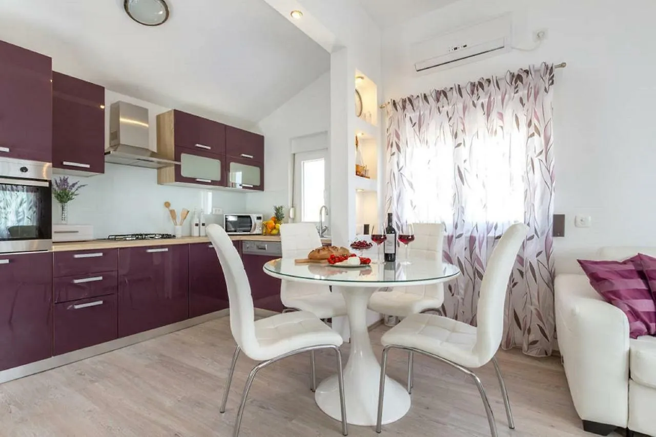 Apartment Nika Split