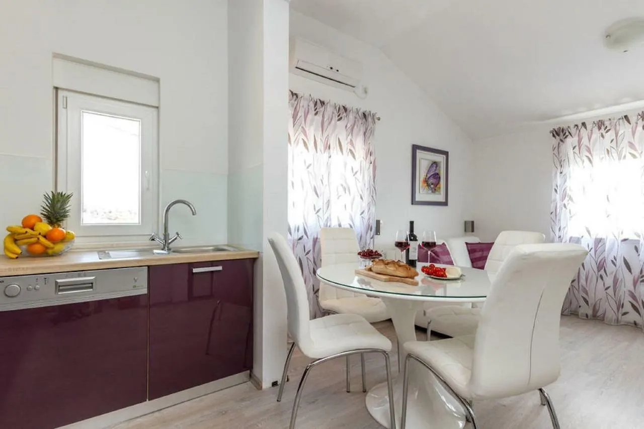 Apartment Nika Split