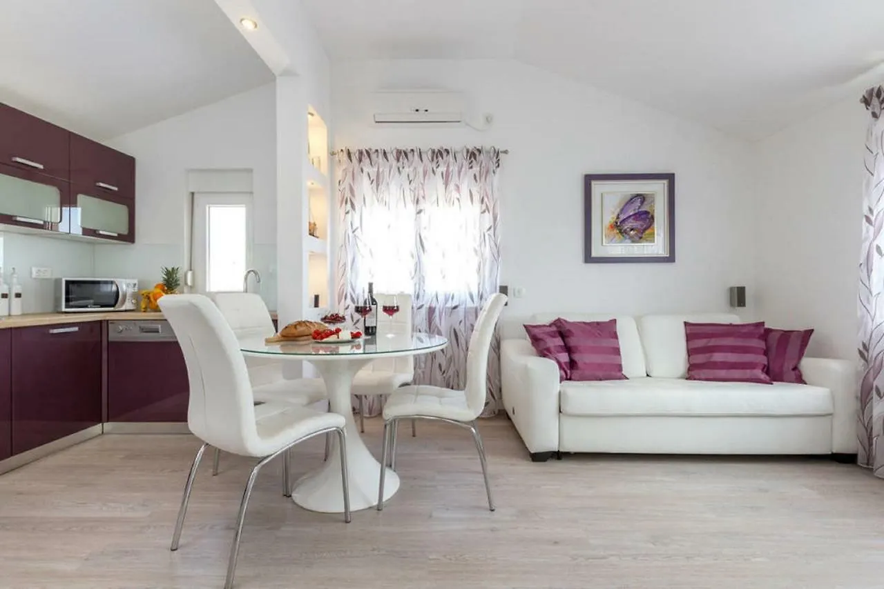 Apartment Nika Split