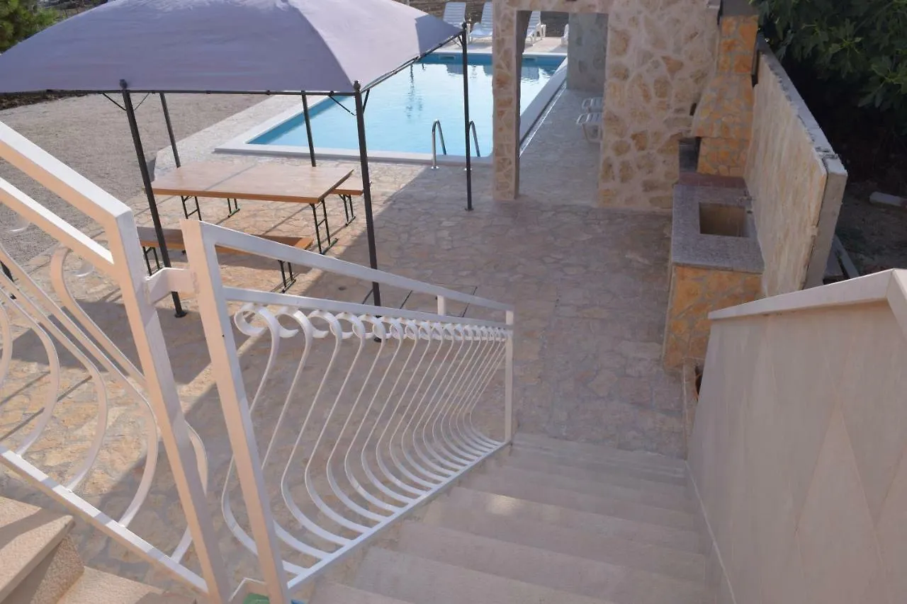 Apartment Nika Split 0*,